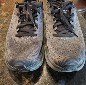 Mens Clifton 8 10.5 nike shoes mens 10.5